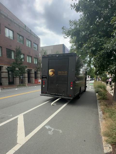 Bike lane report photo