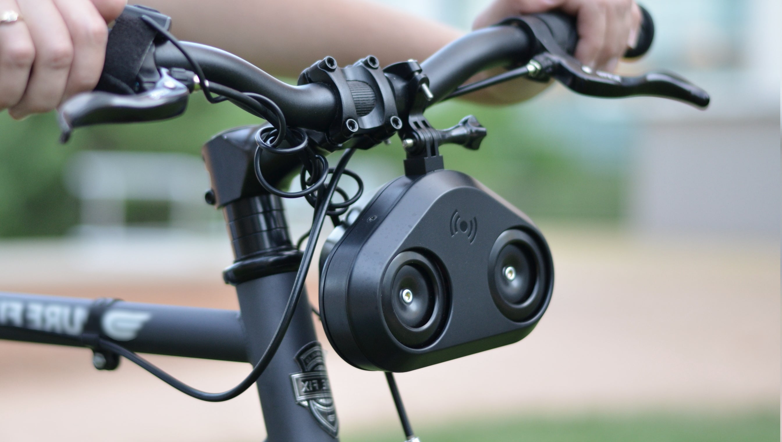 electric air horn for bicycle LESOVI Electronic Bike 120db Cycling Horn 4 Sound Modes with Rechargeable Battery Waterproof Bicycle Bell Adults Mountain Bike/Adjustable (E-BIKEBELL-Black) : Sports & Outdoors Its A Great Safety Item For Any Rider Loud Electric Air Horn For